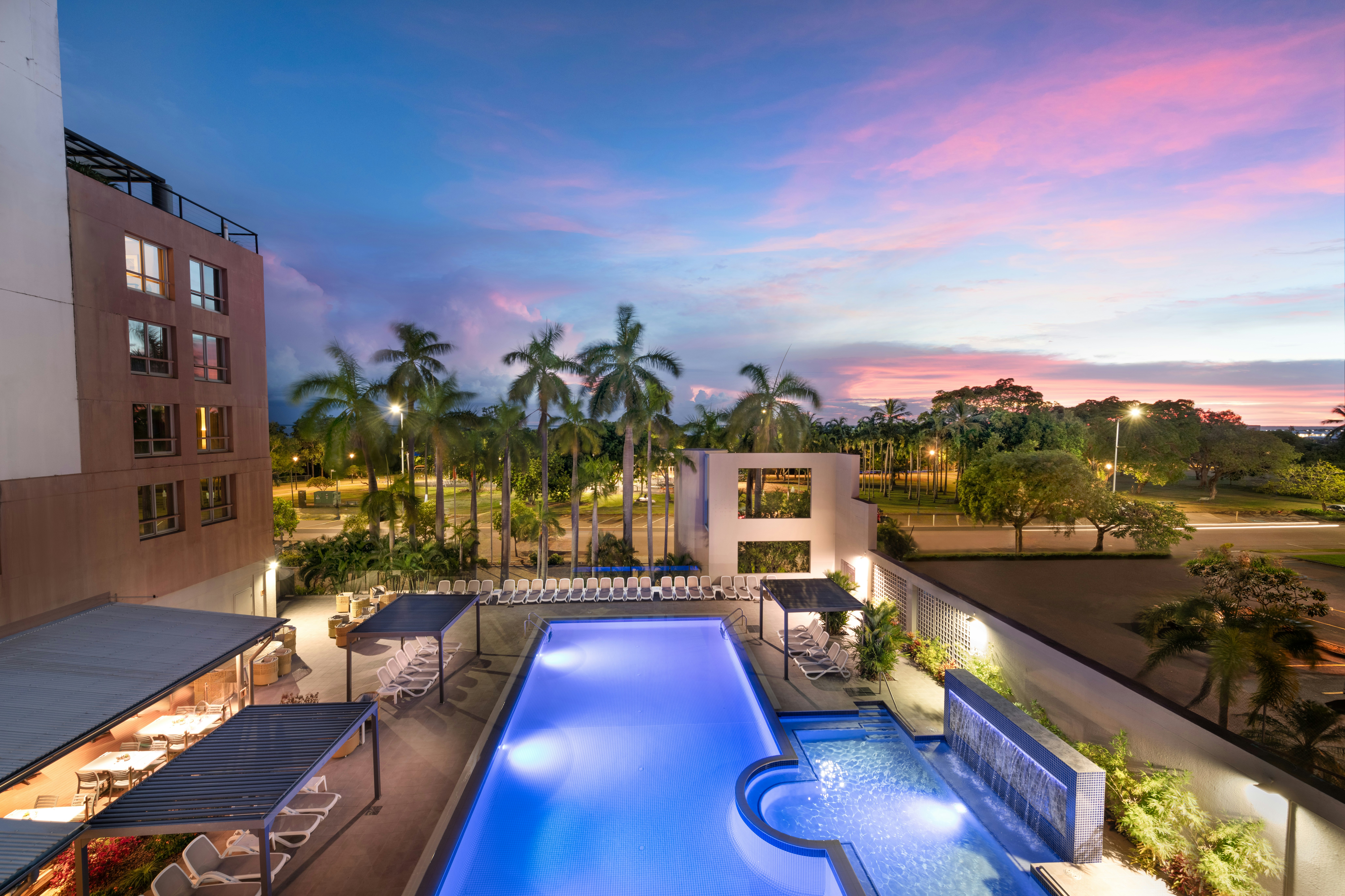 DoubleTree by Hilton Darwin Esplanade 67/70