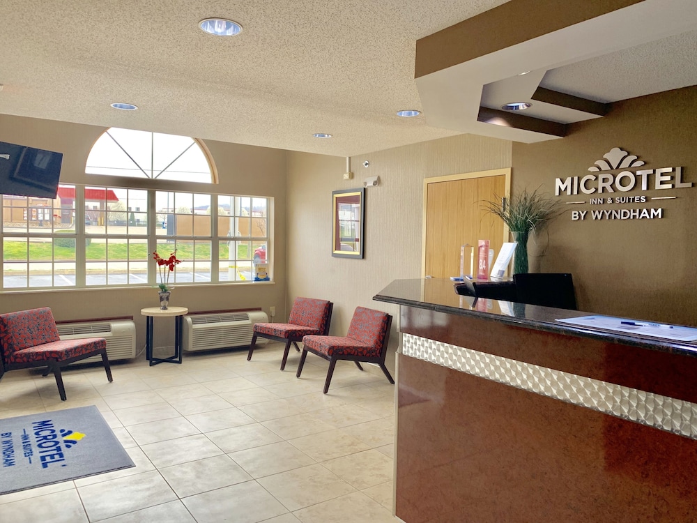 Microtel Inn & Suites By Wyndham Charleston Wv 5/37