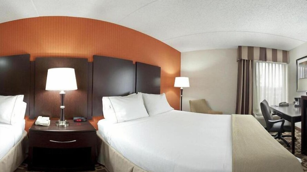 Holiday Inn Express Wilkes Barre East 13/57