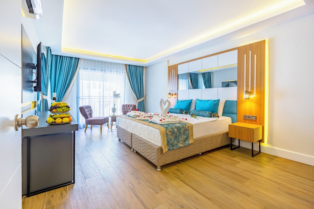 Algora Halal Hotel and Spa 13/50