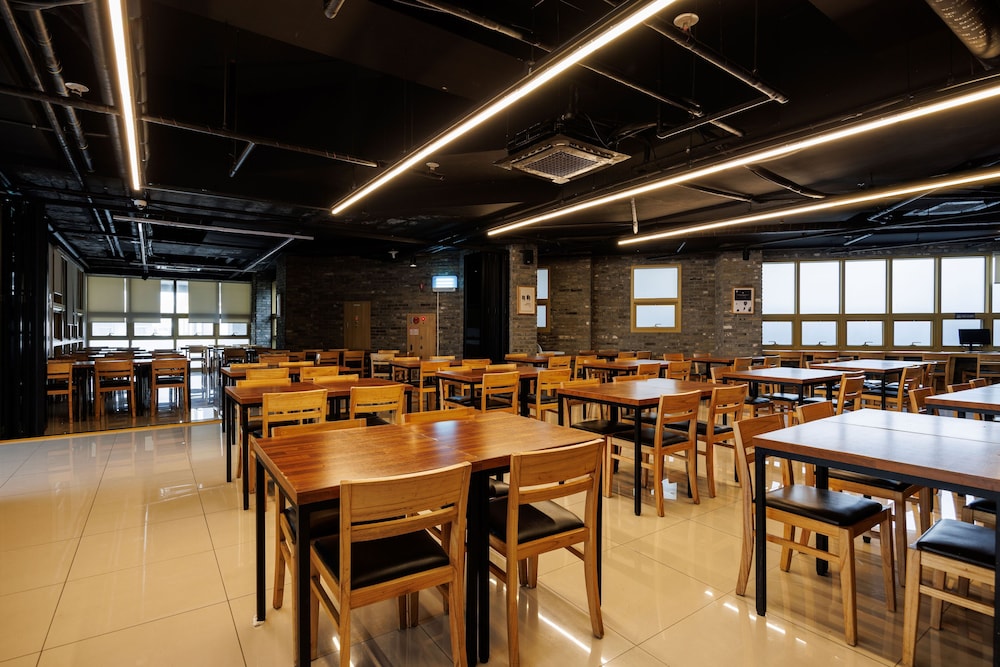 Hotel Kenny Seogwipo 58/66