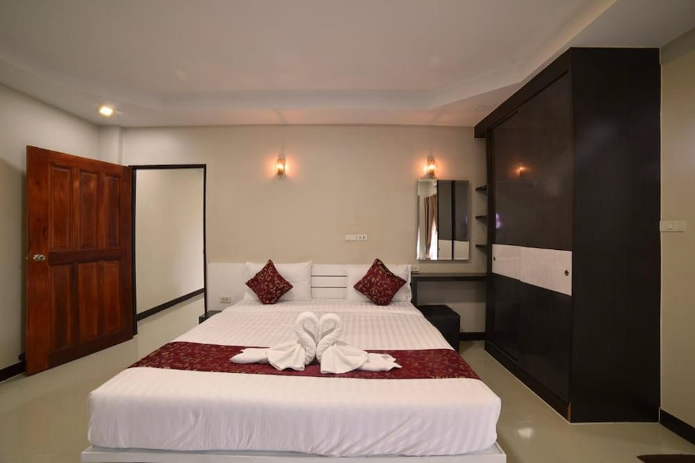 Gold Airport Suites 21/66