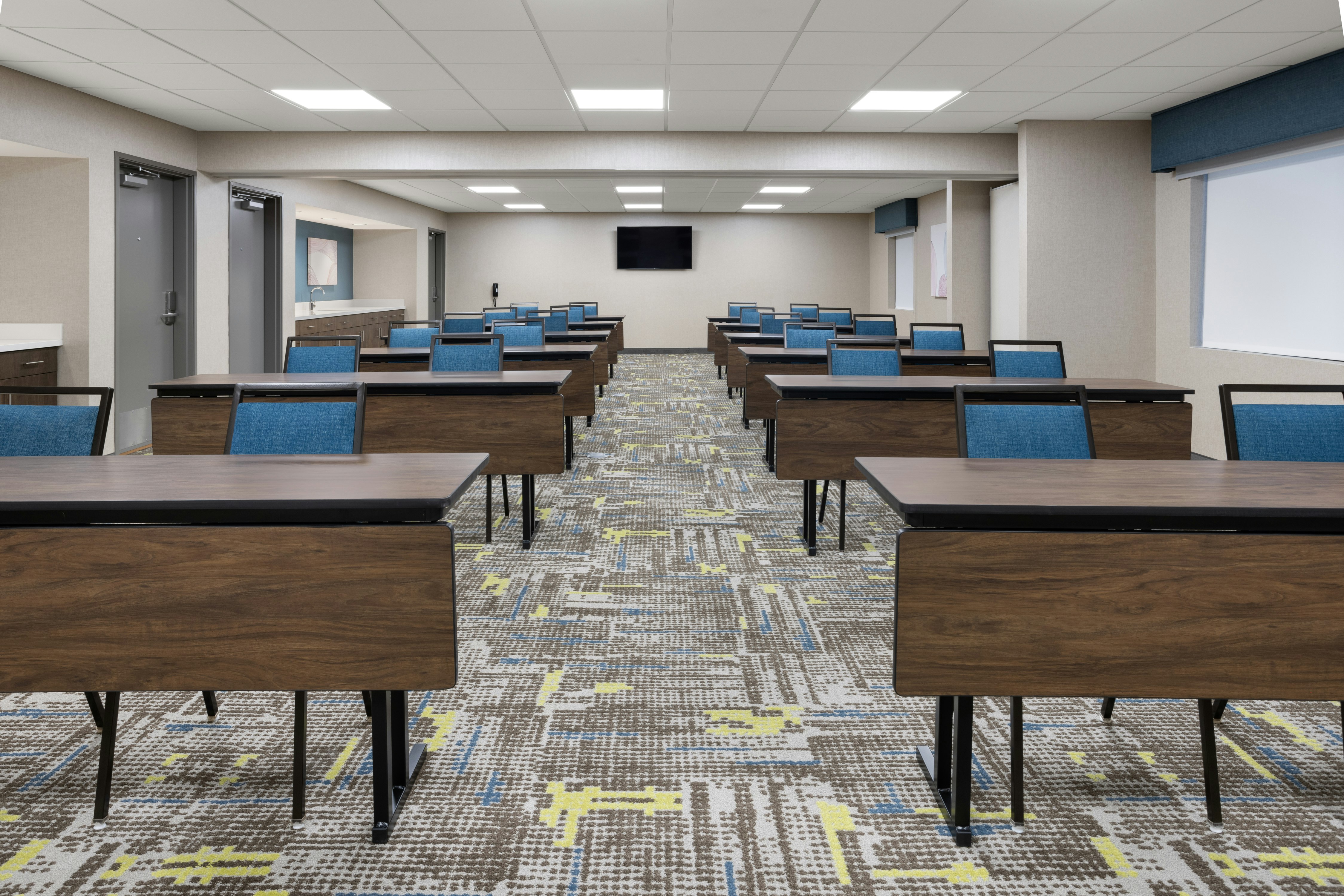 Hampton Inn Cleveland Airport - Tiedeman Road 9/12