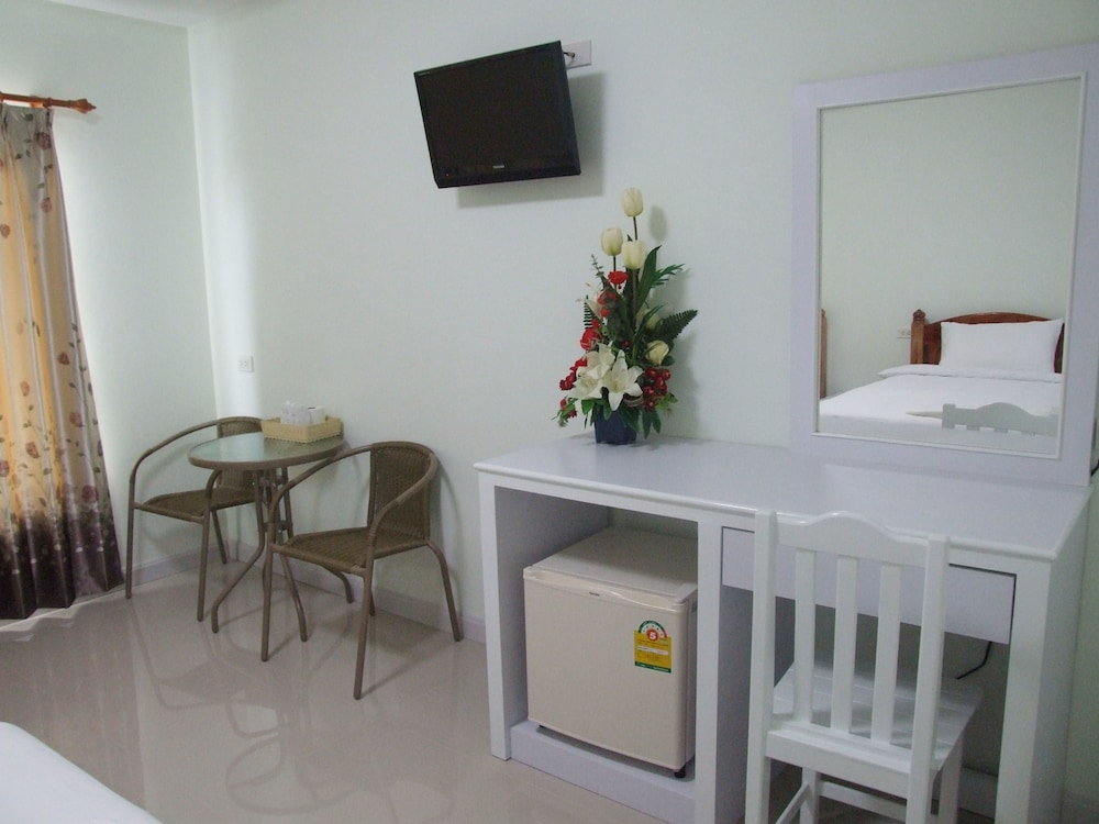 Rueanrimnam Hotel 32/47