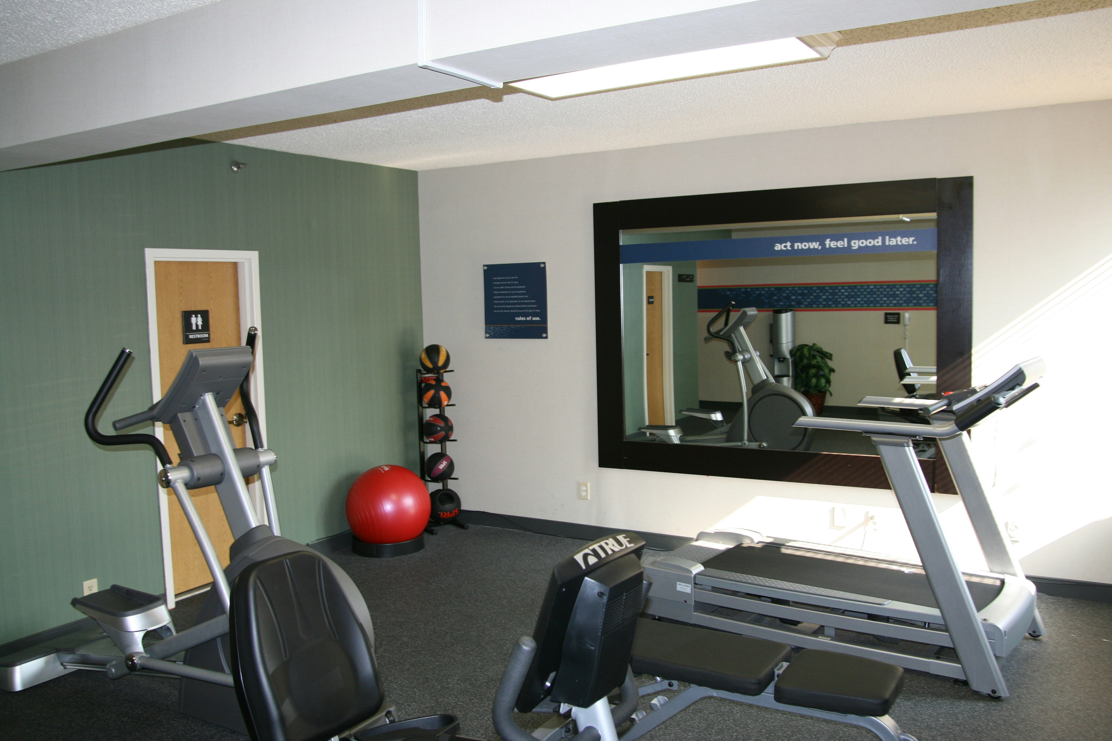 Hampton Inn Norfolk/Chesapeake (Greenbrier Area) 24/46