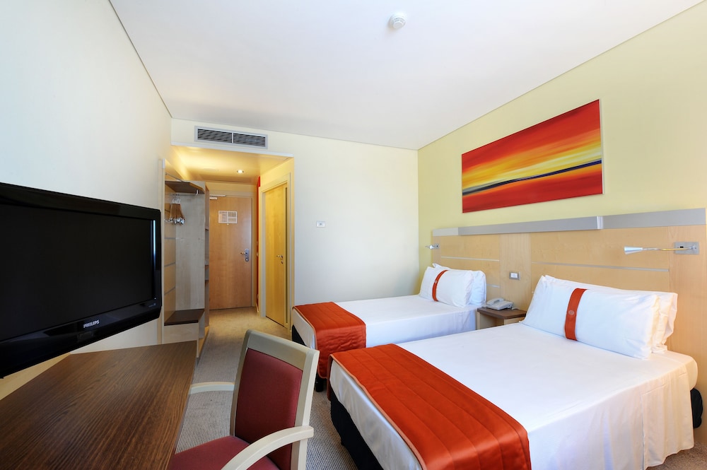 Bes Hotel Bergamo West 26/65