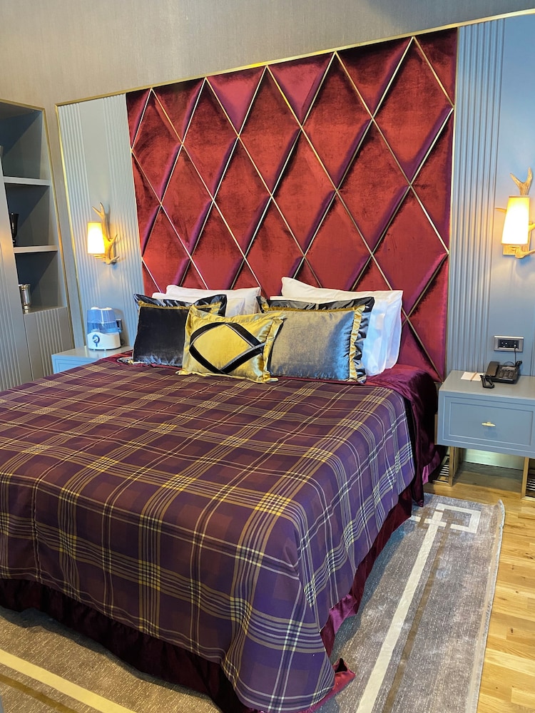 Loft, Suite, King Bed, Sofa
