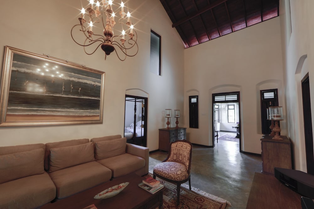 Arvani Villa 19/33