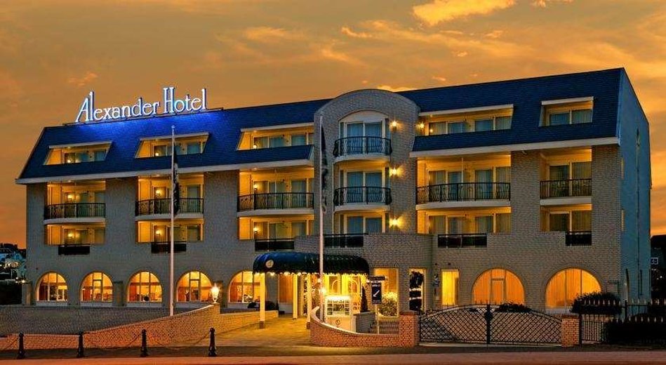 Alexander Hotel 1/25