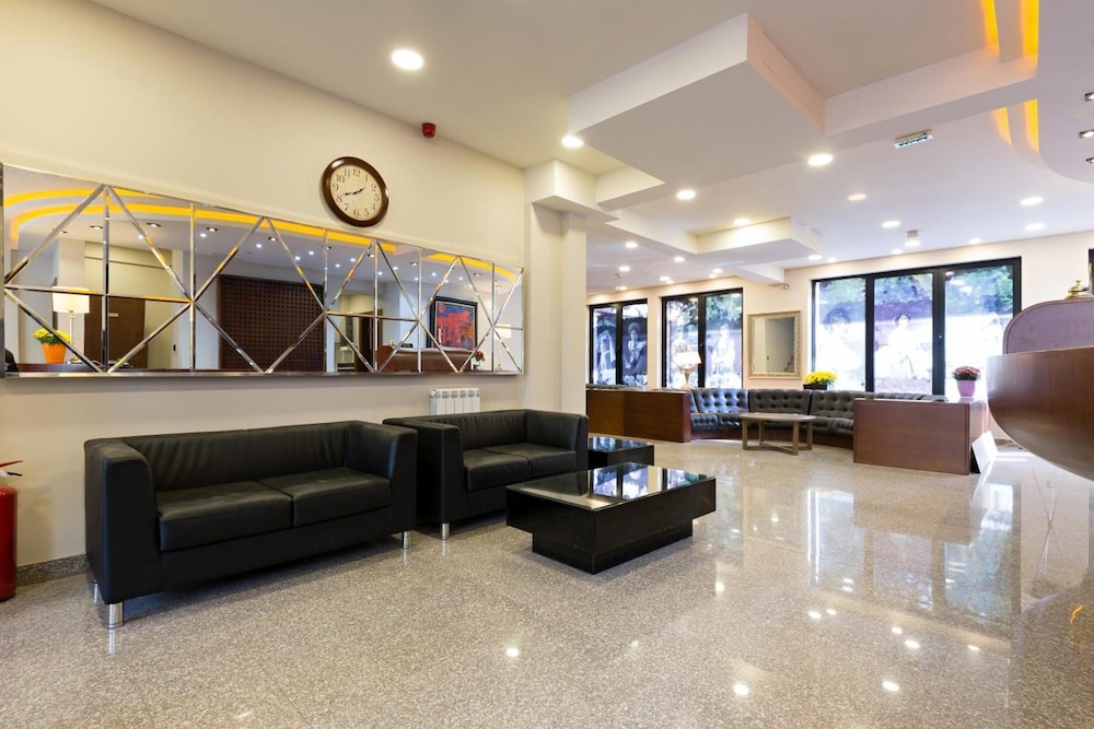 Sterling Hotel 40/49