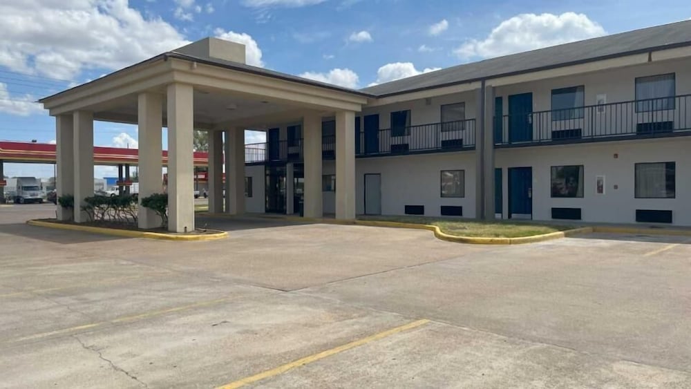 Motel6 Cleveland, MS – Delta State University secondary