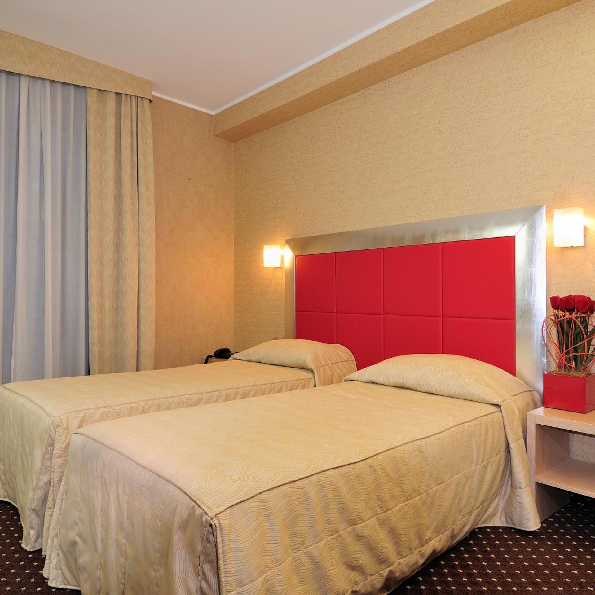 Room, Twin Beds