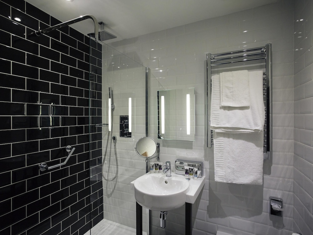 Mercure Doncaster Centre Danum Hotel 49/50