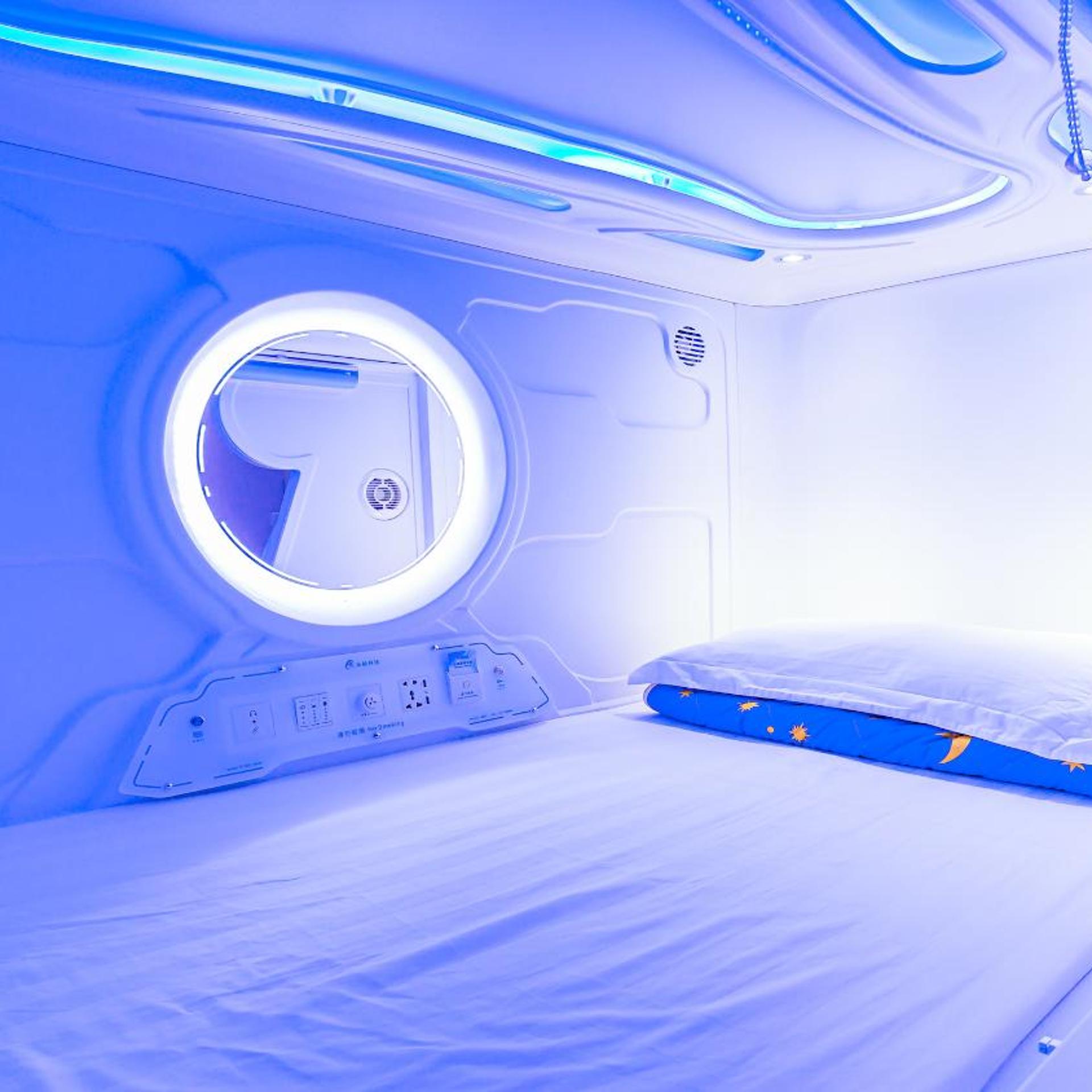 Spacepod Com 3/18