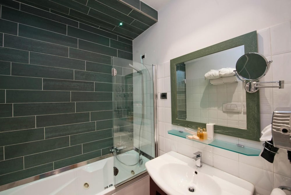 Relais Forus Inn 77/77