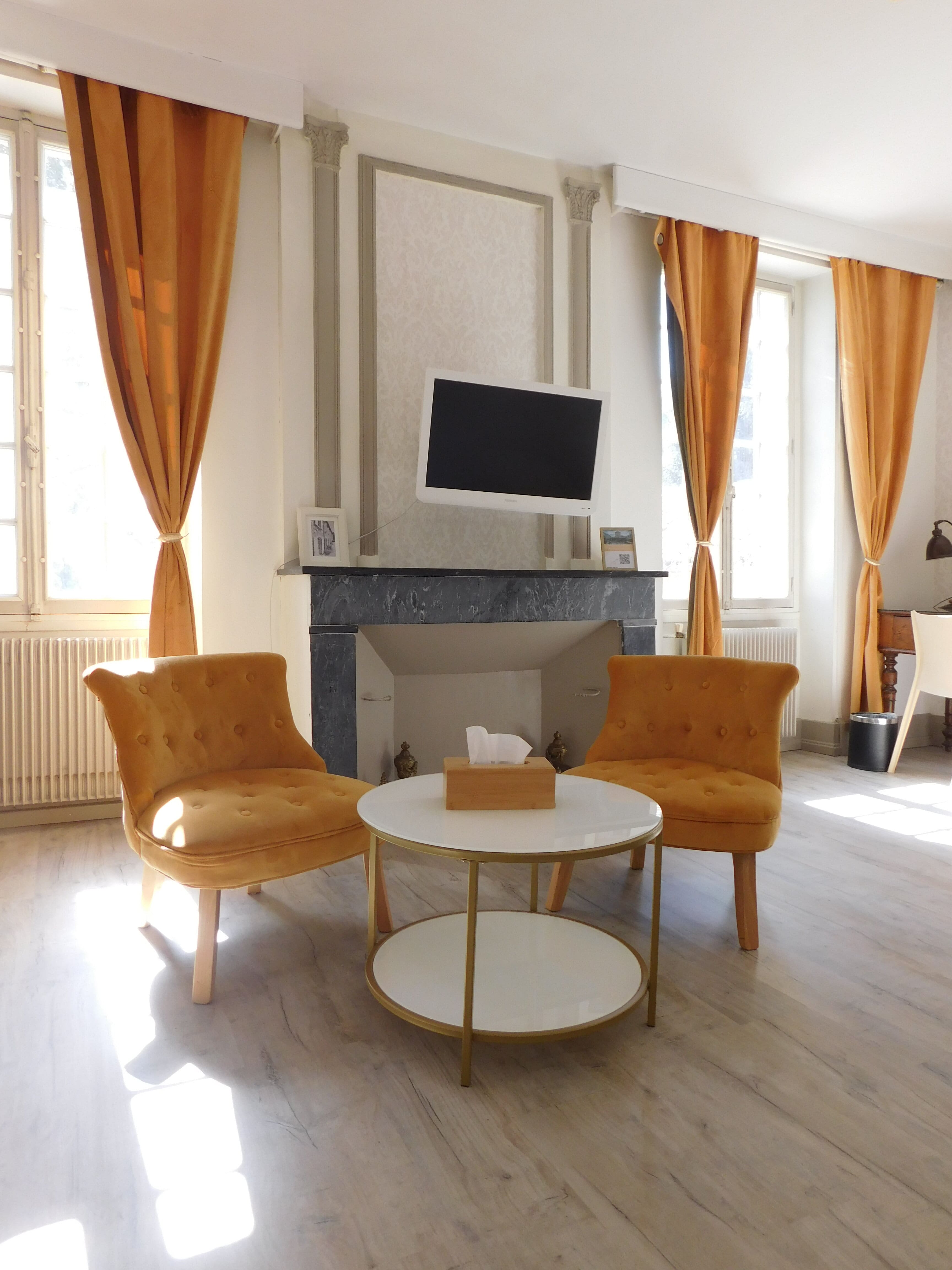 HOTEL LE PRINCE NOIR 37/57