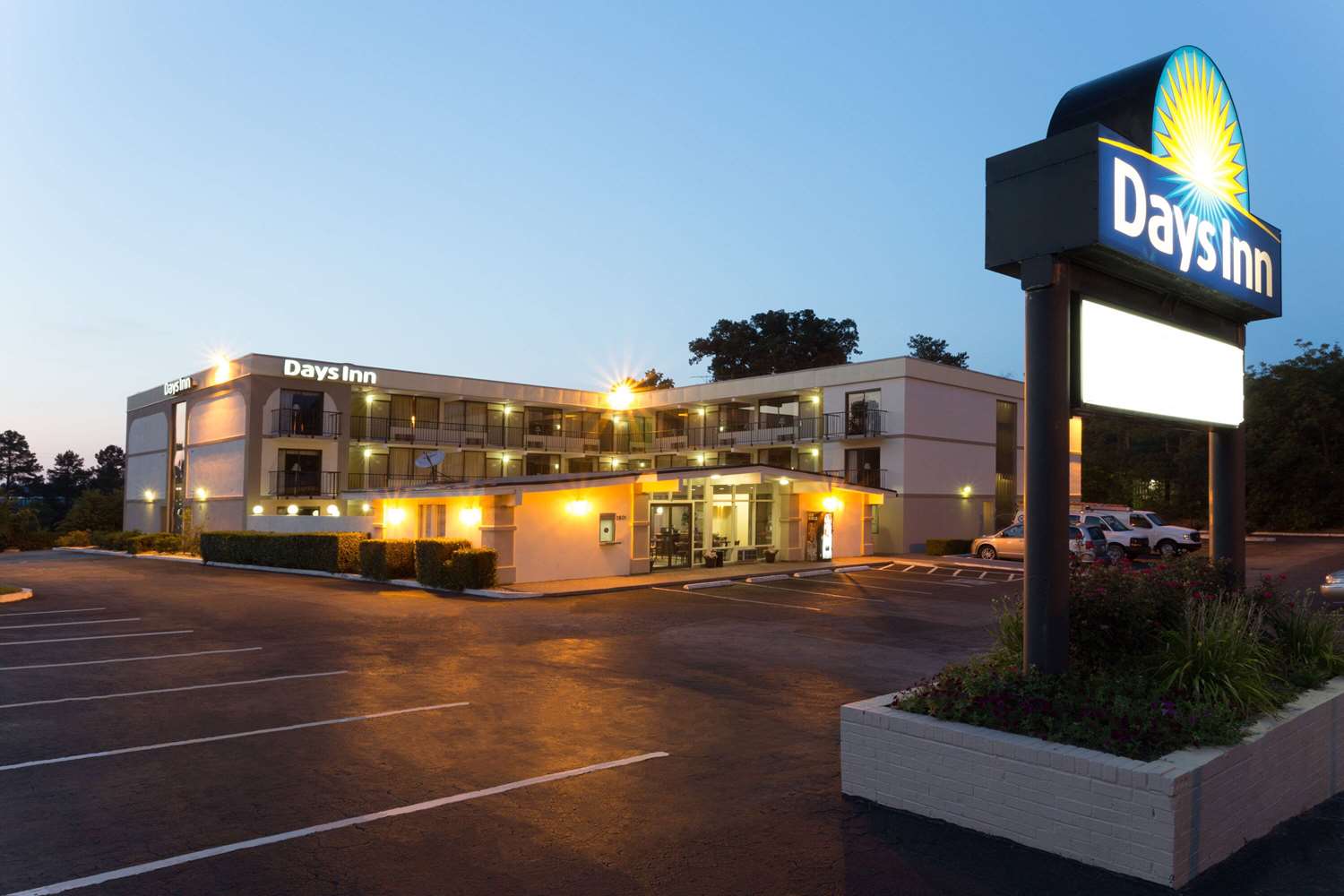 Motel 6 Raleigh, NC – Downtown South