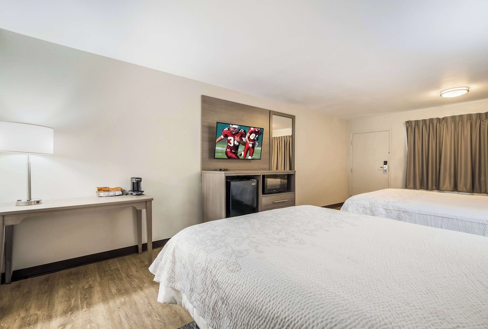 Days Inn by Wyndham Chula Vista/San Diego 21/57