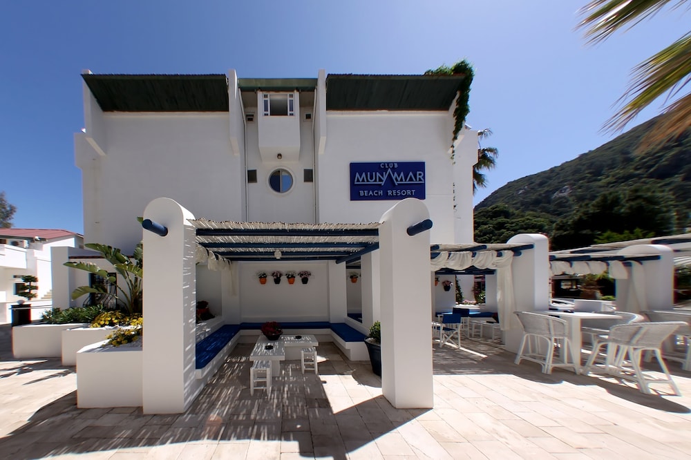 Club Munamar Beach Resort 2/24