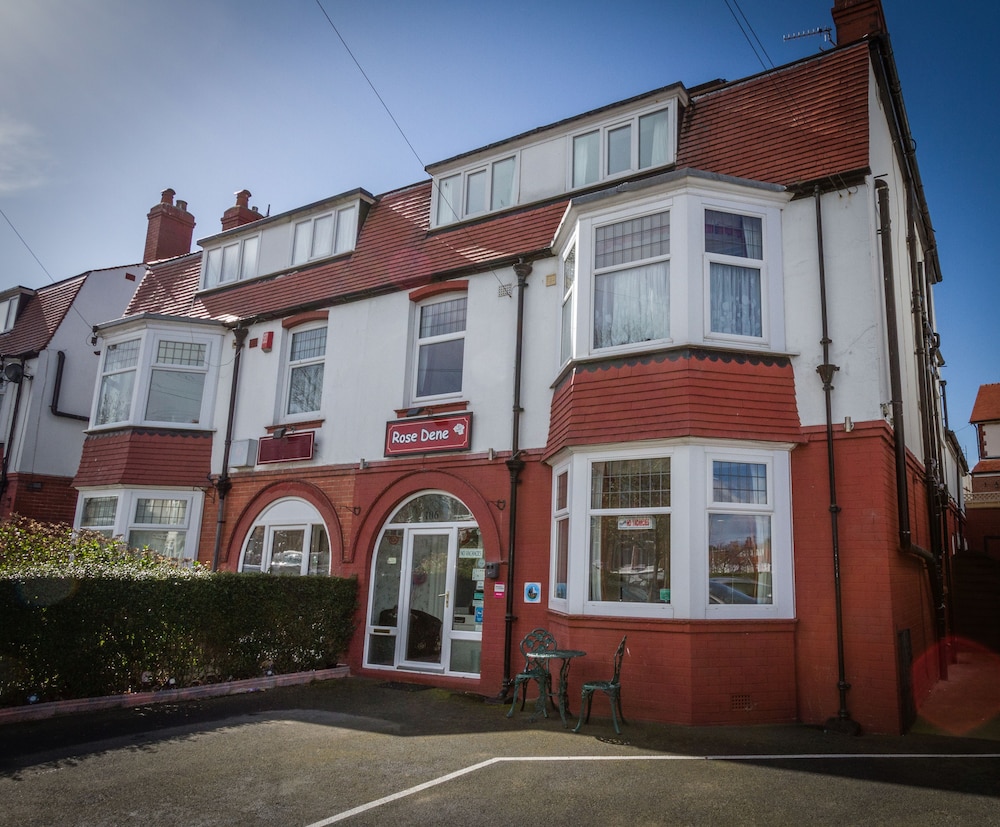 Rose Dene 2/44