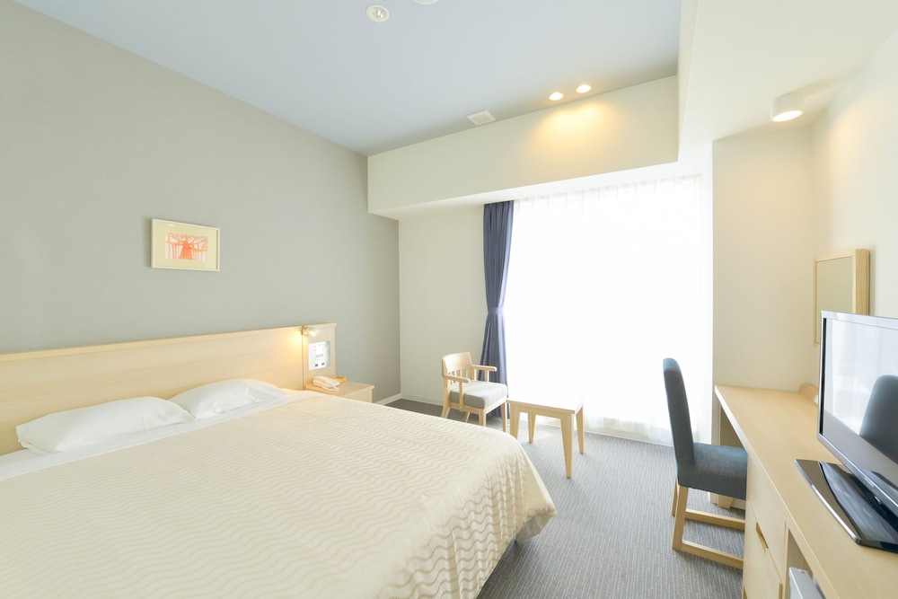 ROOM, DOUBLE BED