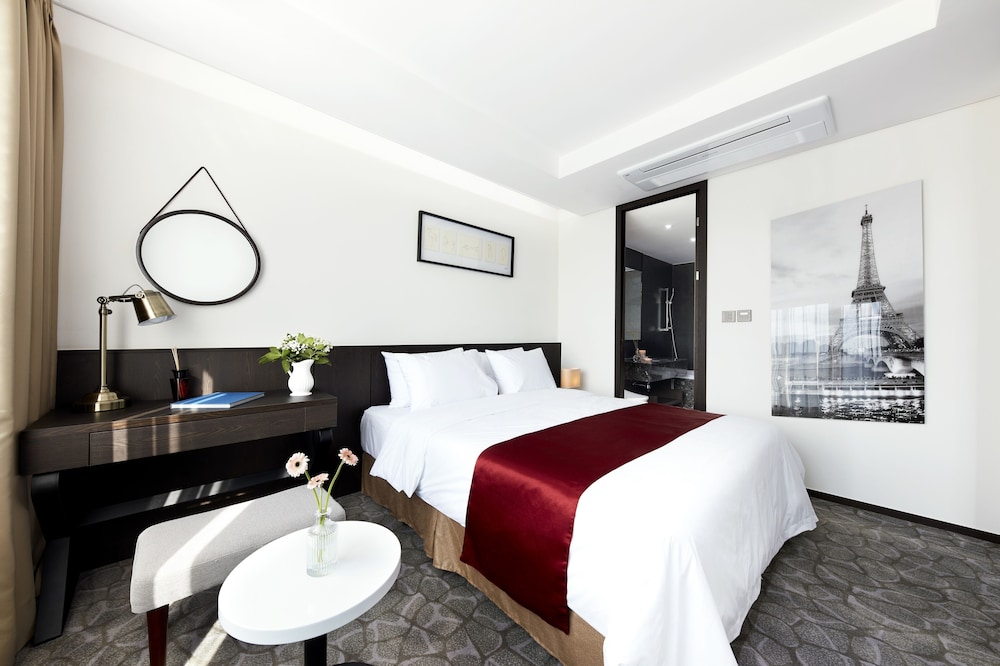 Ramada by Wyndham Yongin 16/28