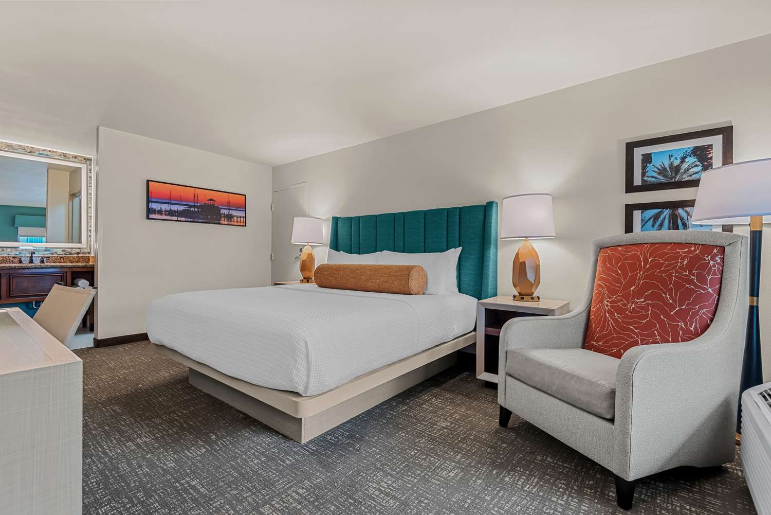 Room, King Bed, Pool Side