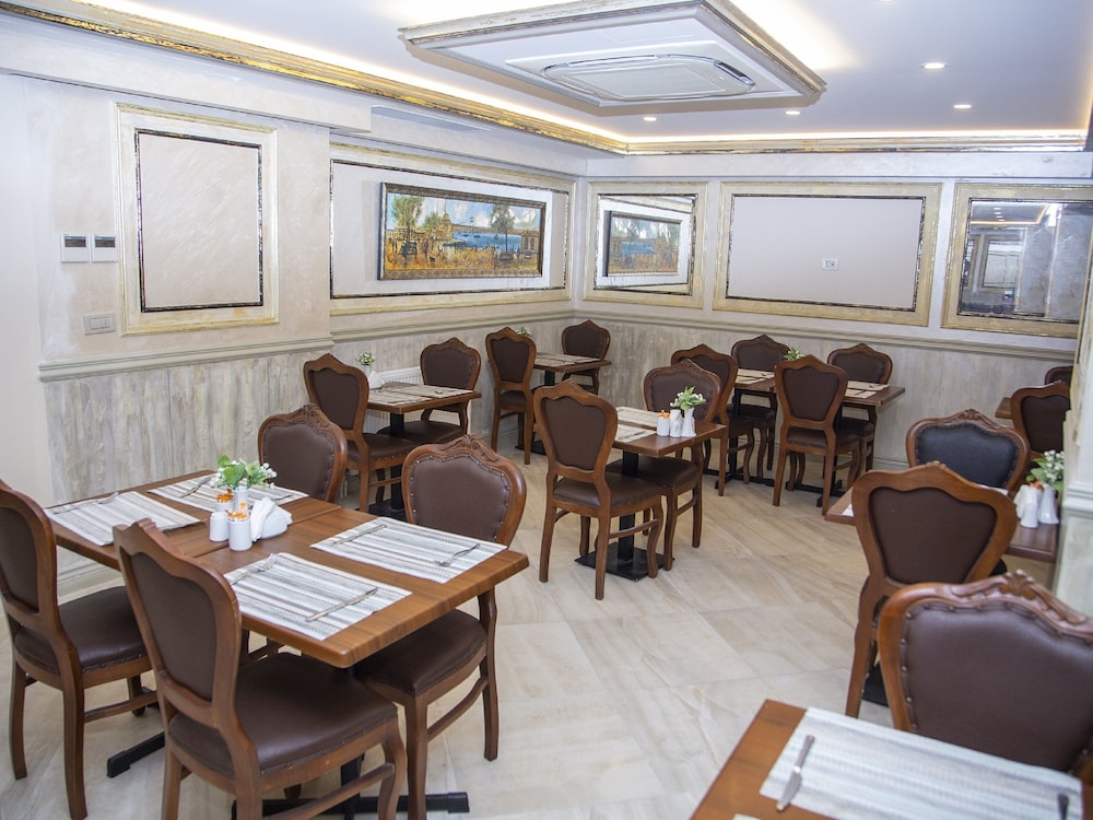 HHK Hotel Downtown 37/48