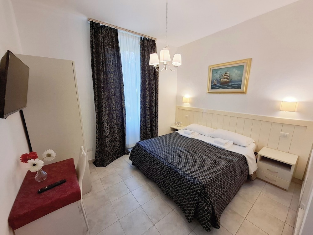 Hotel Aurelia 9/45