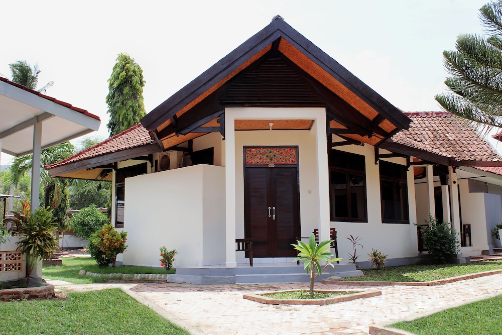 Aman Gati Hotel Lakey 2/50