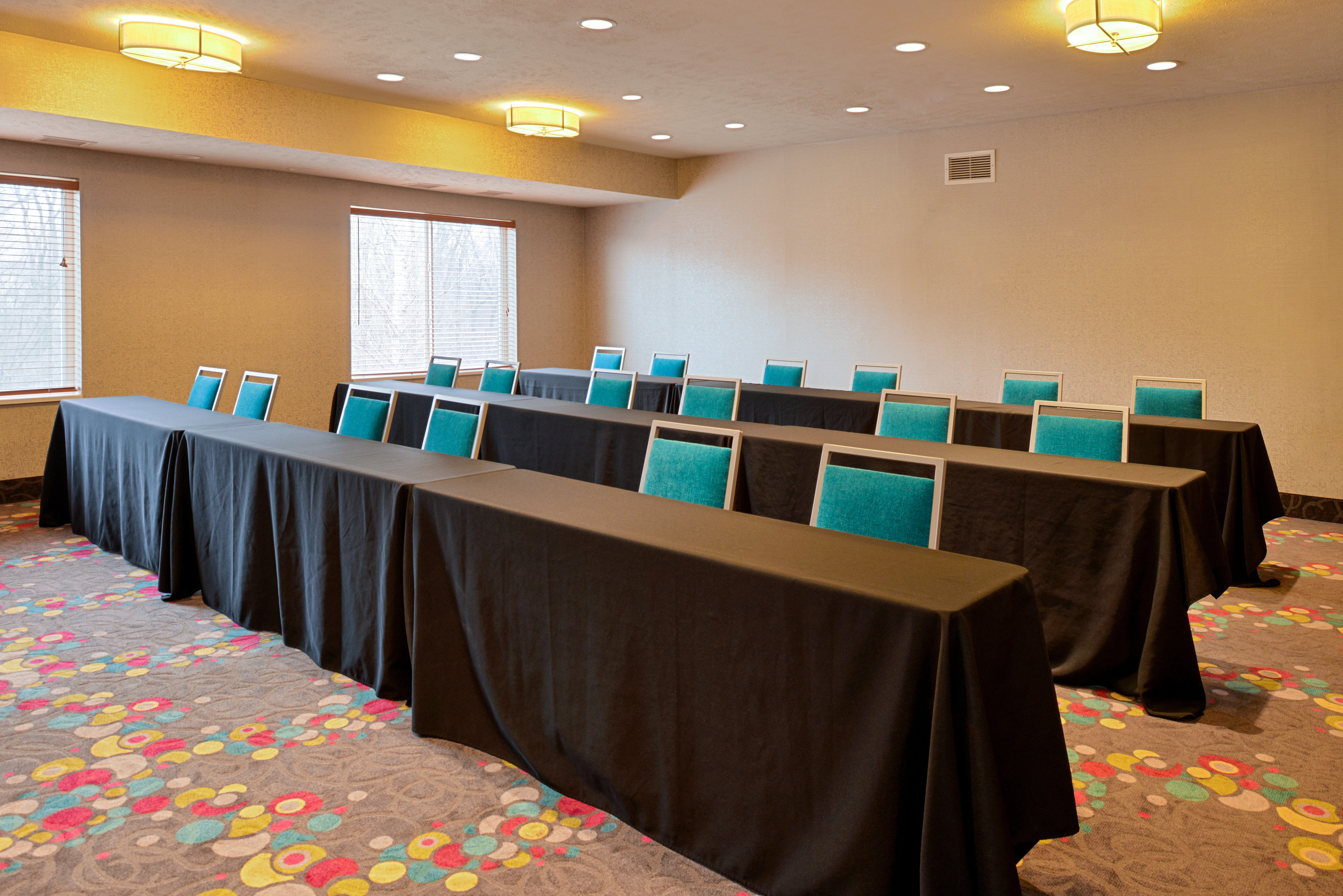 Holiday Inn Express Hotel And Suites Omaha West 43/46