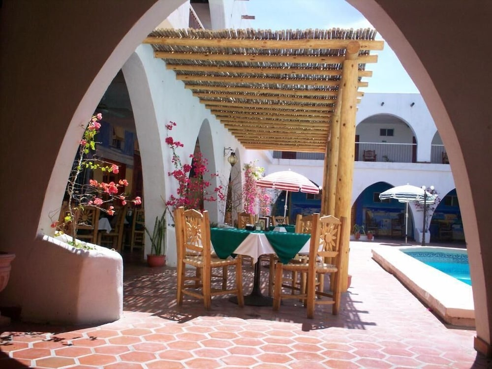 Hacienda Bugambilias 61/71