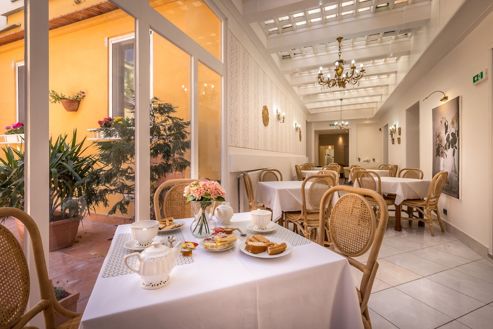 Hotel Veneto 46/60