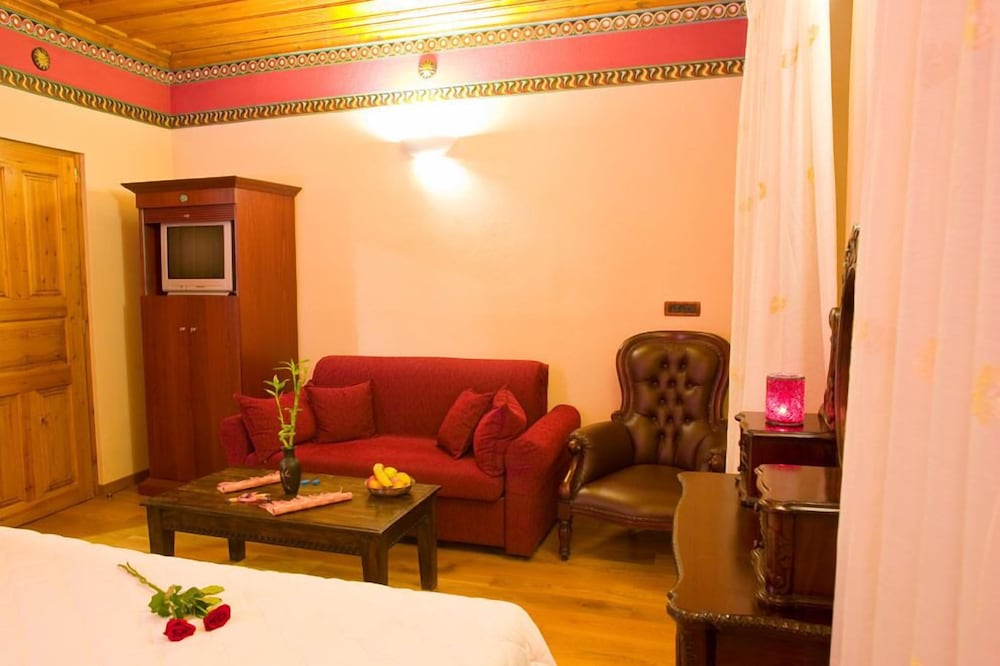 Kyveli Suites 33/50
