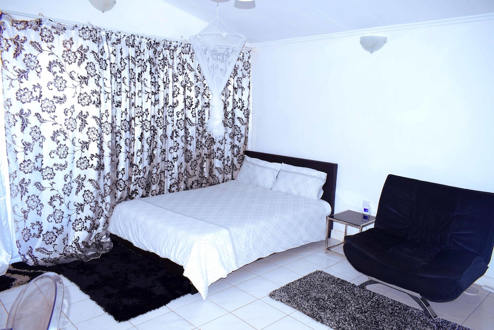 Spendwise Lodge And Apartments 8/50