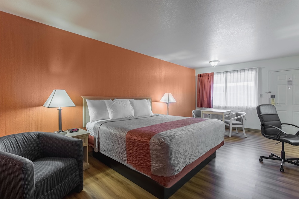 Motel6 Lordsburg, NM 18/58