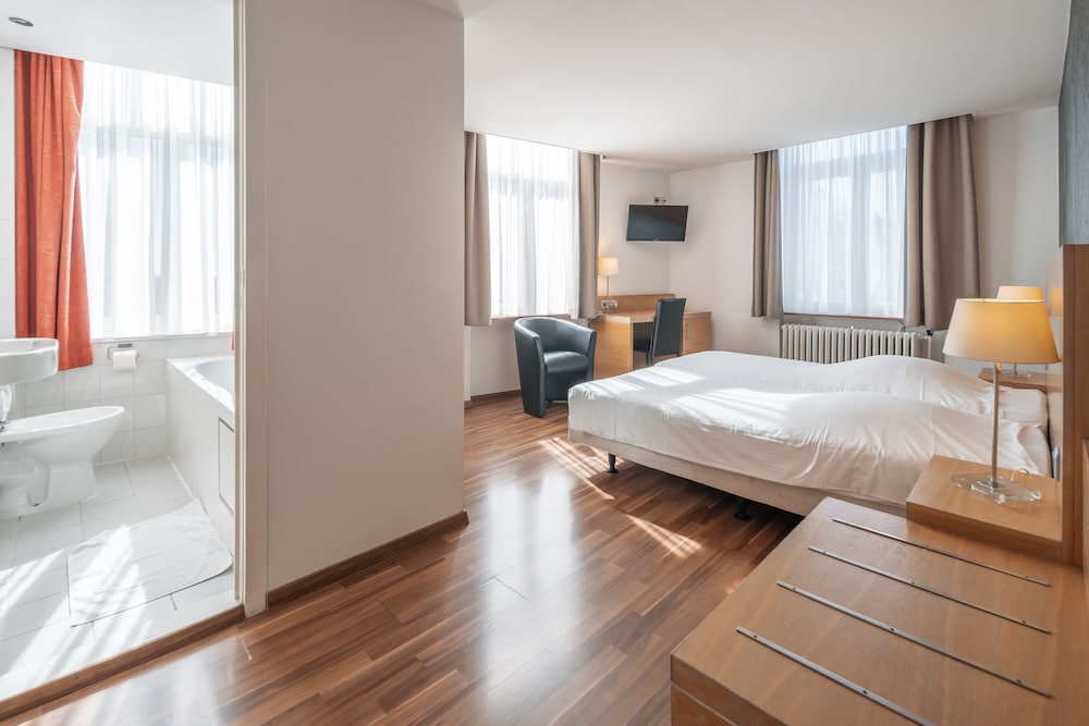 Hotel Du Parc 12/30