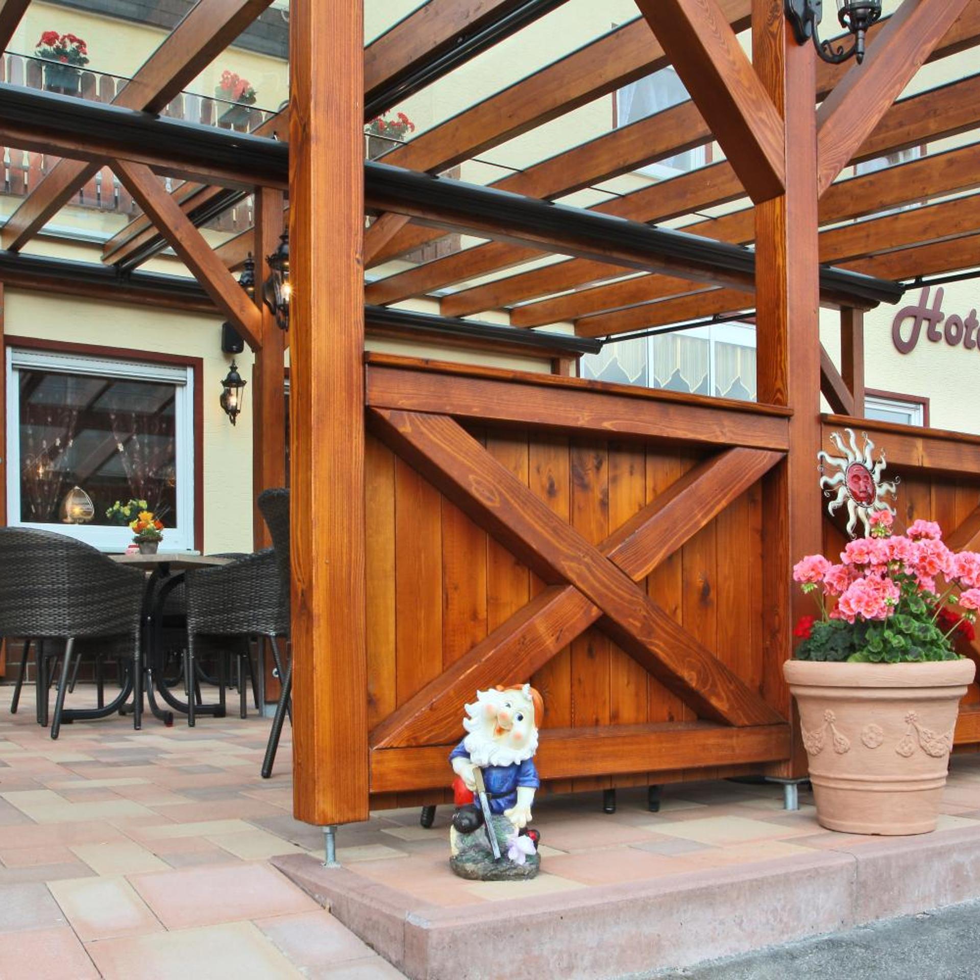 Hotel im Rheintal 7/57
