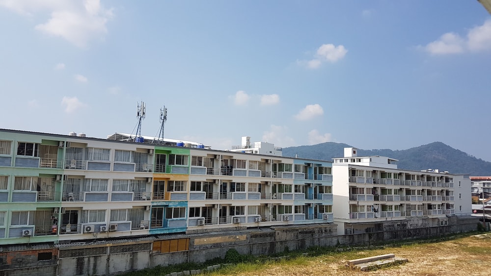 Green Harbor Hotel And Service Apartment 7/67