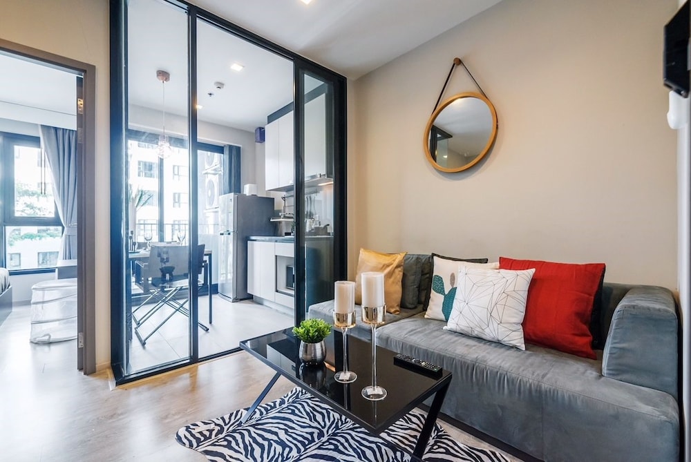 The Base Condo Pattaya by Supee 26/50