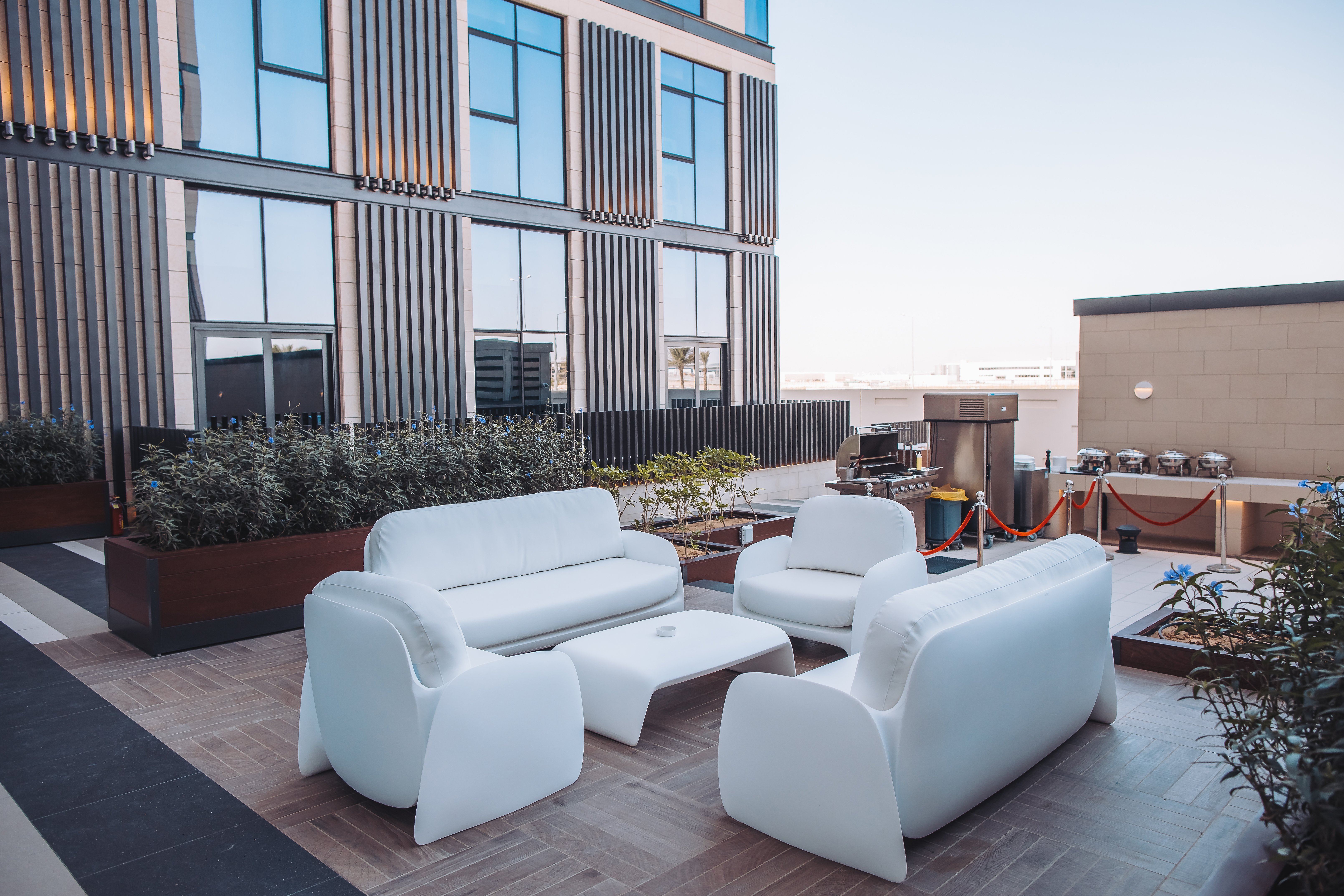 Staybridge Suites Dubai Al-Maktoum Airport 35/58