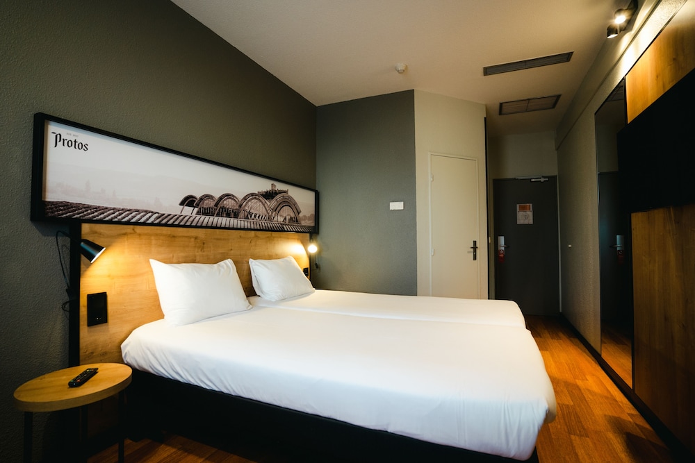 Ibis Valladolid 15/50