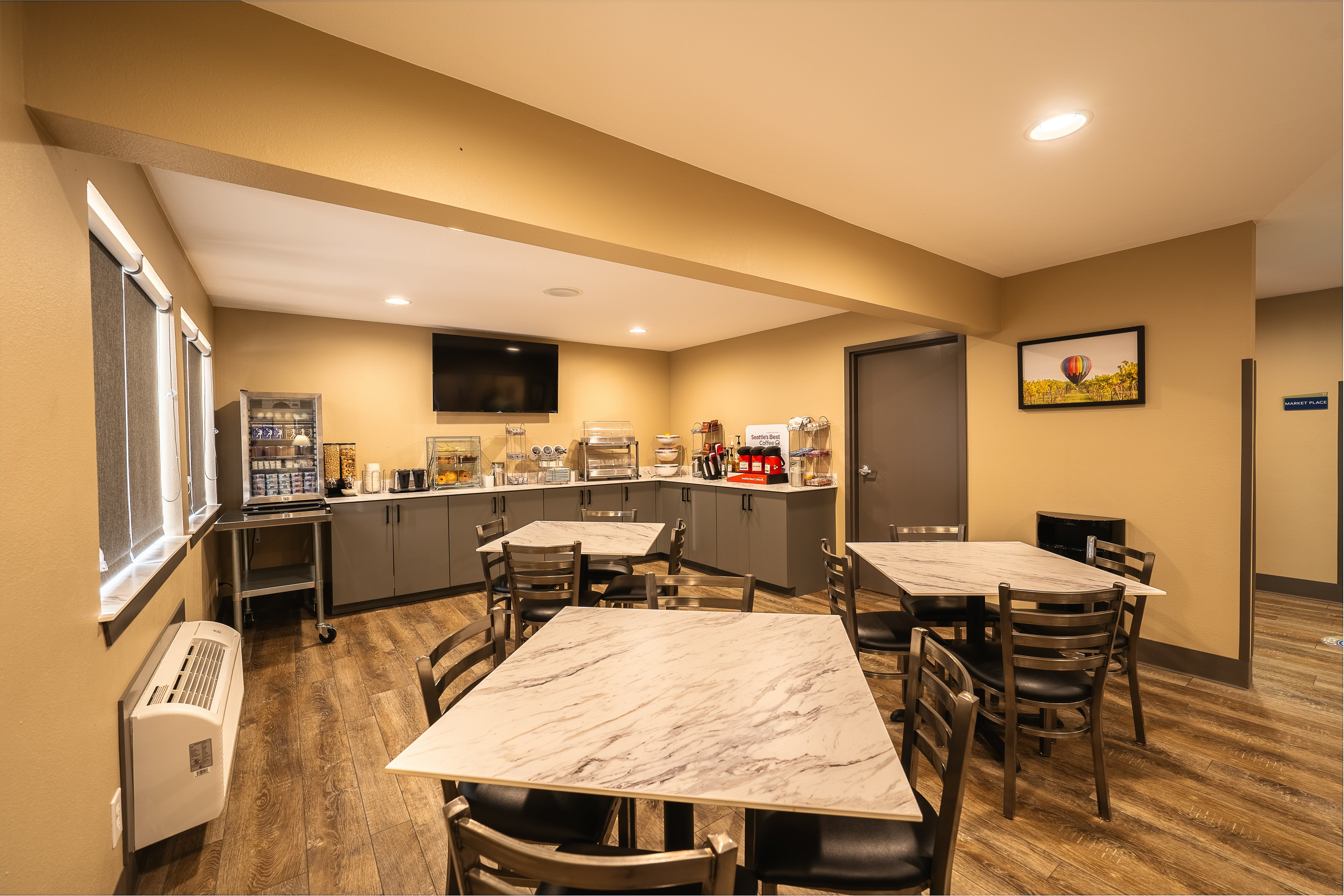 Cobblestone Inn & Suites - Trenton 33/45