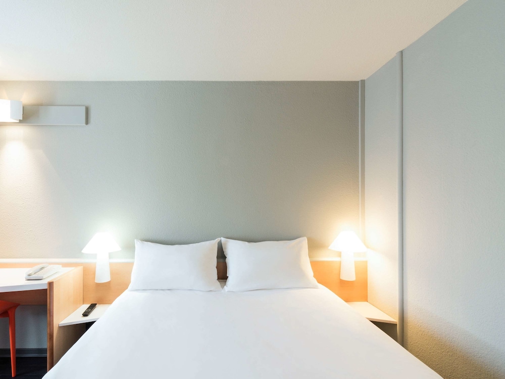 Ibis La Rochelle Centre Historique Hotel 17/56