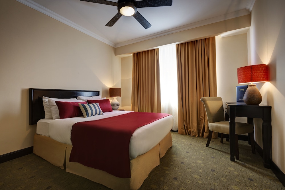 Kc Hotel San Jose 24/84