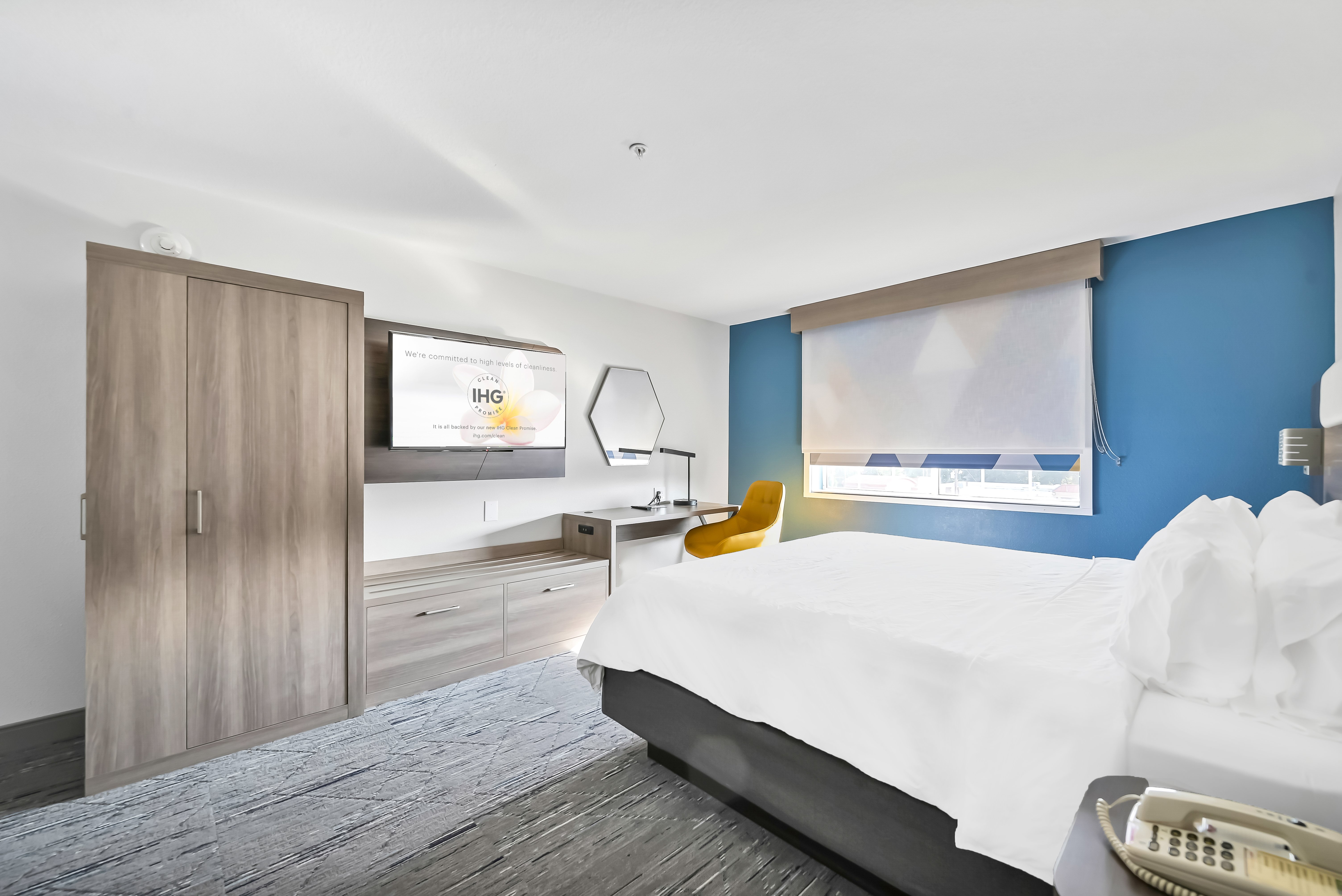 Room, King Bed, Sofa