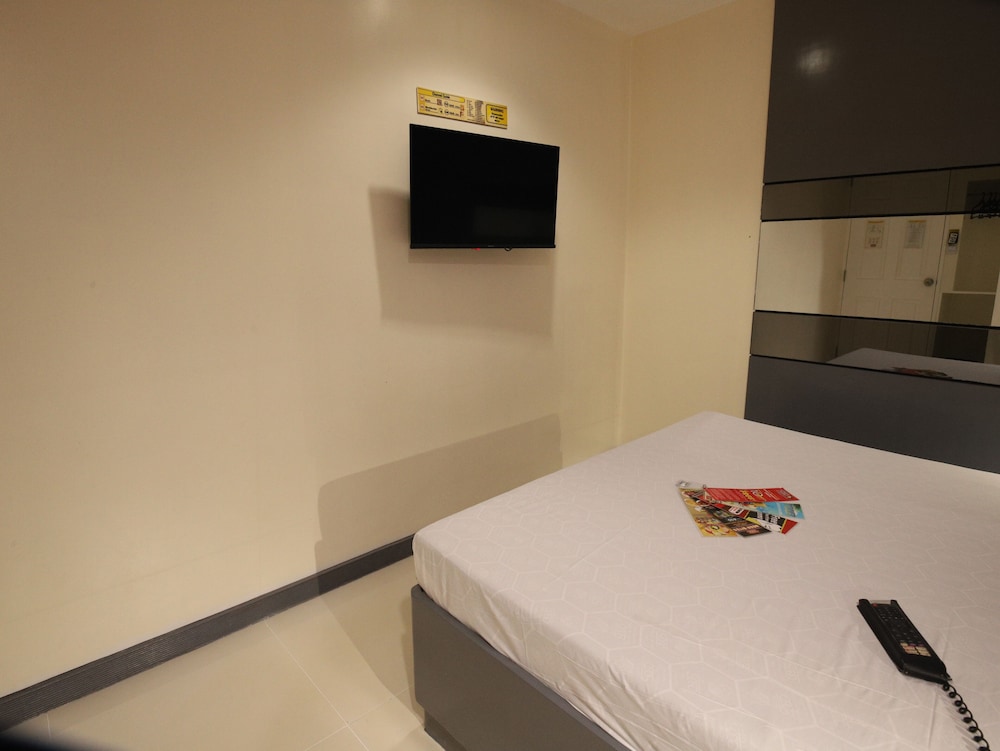 Hotel Sogo Edsa Cubao 25/55