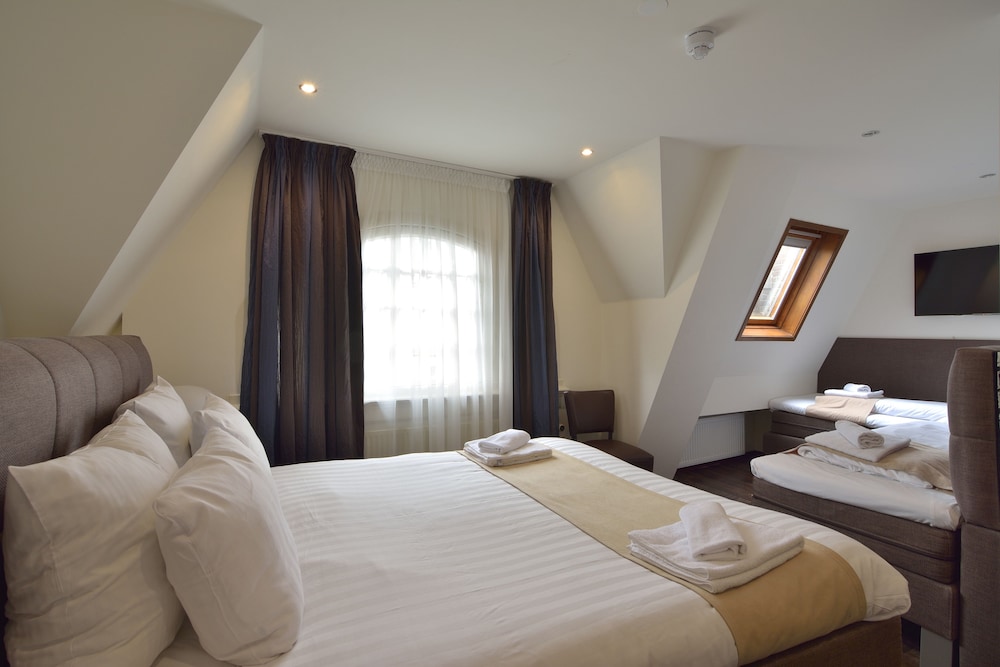 Boutique Hotel La Belle Vue 4/50