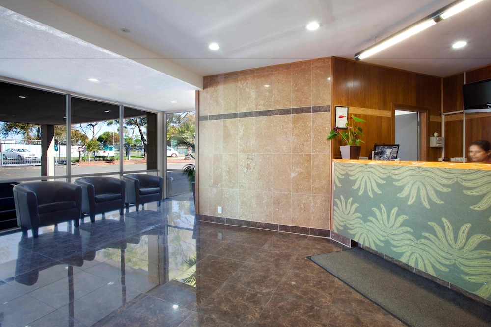 Auckland Airport Kiwi Hotel, Auckland