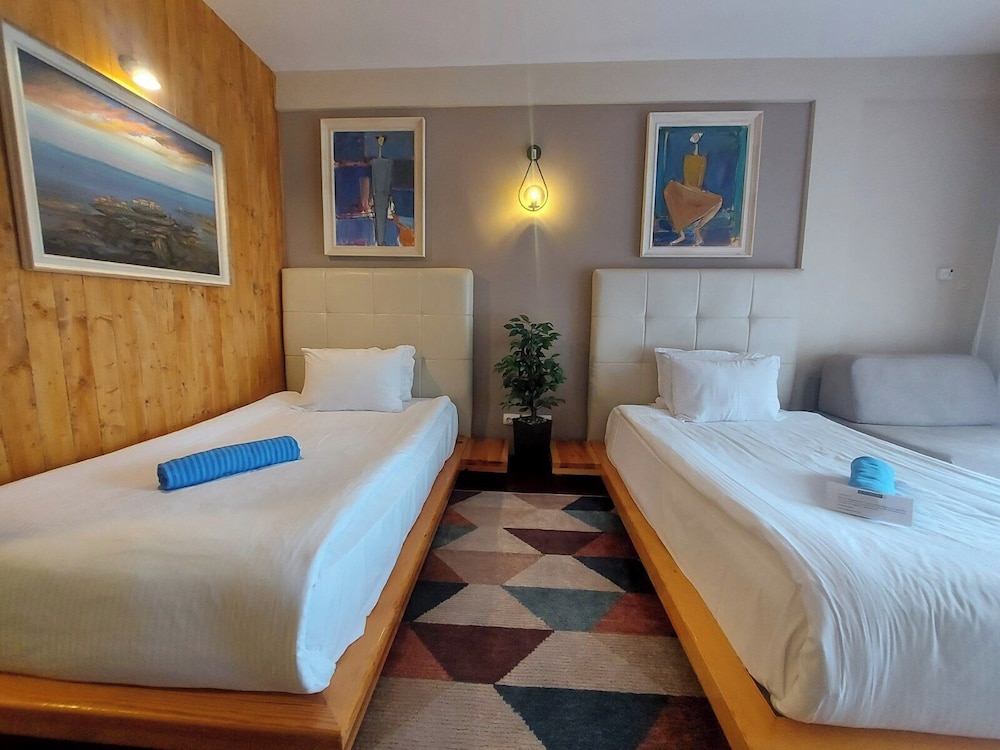 Aurora Resort Spa 19/76